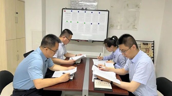 扶貧基金黨支部、第八黨支部、第四黨支部開展主題活動