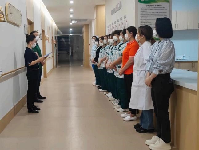 疫情防控不松懈，應(yīng)急演練筑防線